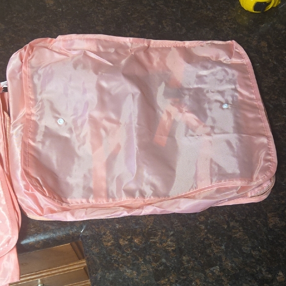 Pink Travel Organizer Set - Picture 14 of 16